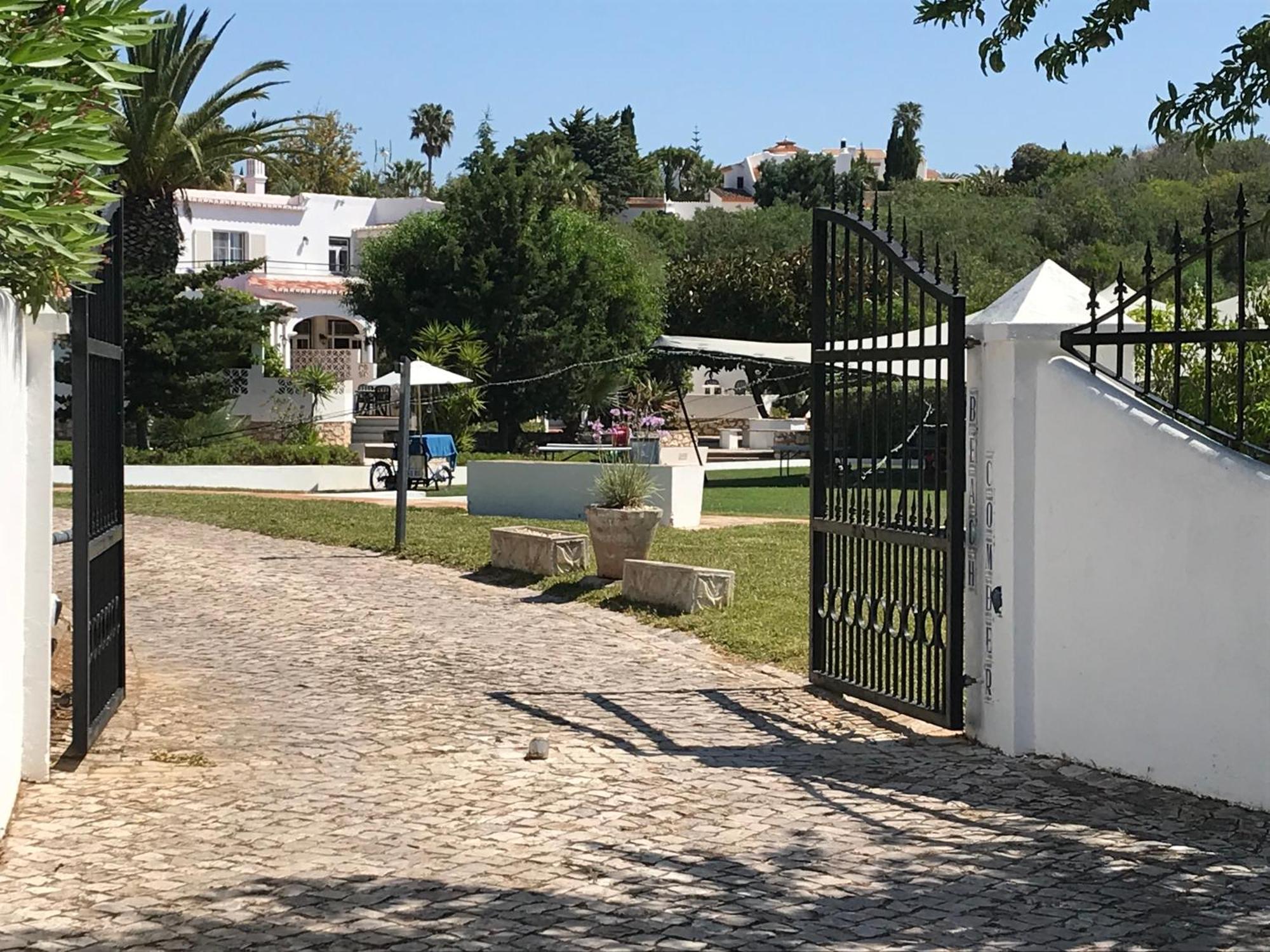 Casa Beachcomber Le Jardin Des Arts Leilighet Lagos Eksteriør bilde